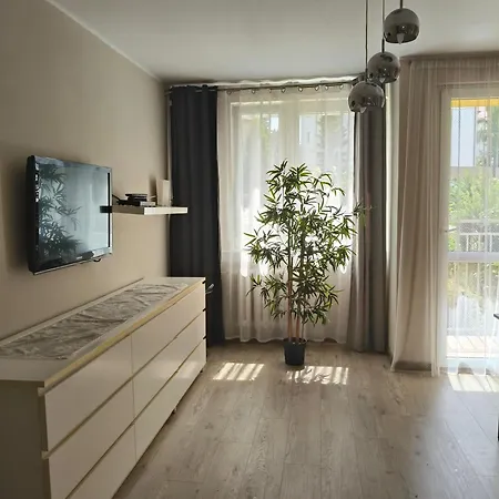 Duze Mieszkanie - 3 Na Parterze Dla Max 6 Osob *