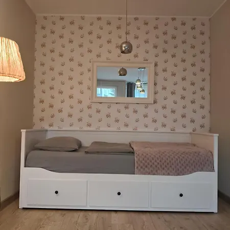 Apartment Duze Mieszkanie - 3 Pokoje Na Parterze Dla Max 6 Osob